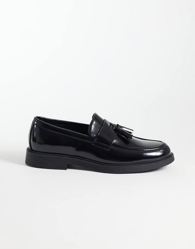 ASOS DESIGN ASOS DESIGN penny loafers with tassels in black patent