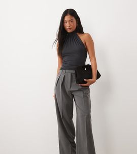 ASOS DESIGN ASOS DESIGN Petite tailored wide leg pants with pleat detail in charcoal-Gray