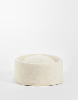 ASOS DESIGN ASOS DESIGN pillbox hat in off white