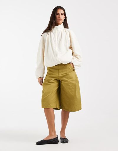 ASOS DESIGN ASOS DESIGN pleated jorts in blush twill in khaki-pink