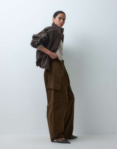 ASOS DESIGN ASOS DESIGN pleated waistband detail pants in chocolate-Brown
