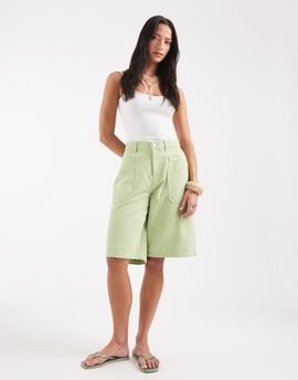 ASOS DESIGN ASOS DESIGN pocket detailing bermuda shorts in green