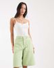 ASOS DESIGN ASOS DESIGN pocket detailing bermuda shorts in green - 4