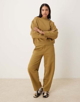 ASOS DESIGN ASOS DESIGN premium heavyweight 500gsm seamed barrel leg sweatpants in biscuit-Neutral