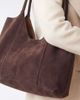 ASOS DESIGN ASOS DESIGN premium suede bonded scoop tote bag in chocolate-Brown - 3