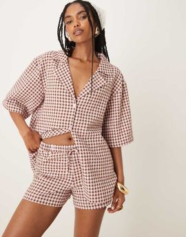 ASOS DESIGN ASOS DESIGN pull on shorts in pink gingham-Multi