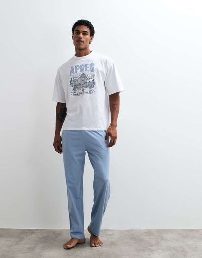 ASOS DESIGN ASOS DESIGN pyjama set with apres ski graphic in white