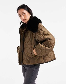 ASOS DESIGN ASOS DESIGN quilted hybrid borg collarless jacket in khaki-Green