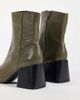 ASOS DESIGN ASOS DESIGN Raiden soft leather block heel ankle boots in olive-Green - 4