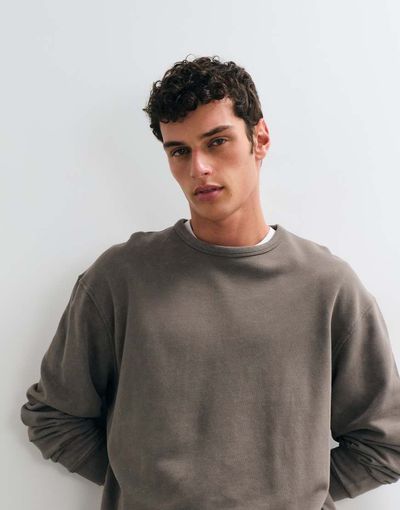ASOS DESIGN ASOS DESIGN relaxed crew neck sweater with acid wash in gray - part of a set