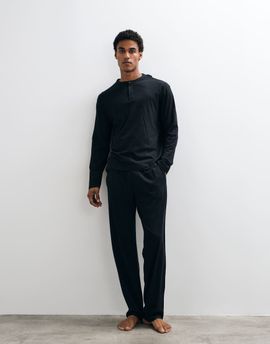 ASOS DESIGN ASOS DESIGN relaxed pyjama set with long sleeve henley in black-Green