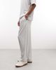 ASOS DESIGN ASOS DESIGN relaxed tapered pleated plisse sweatpants in gray - 3