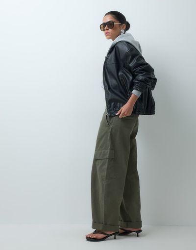 ASOS DESIGN ASOS DESIGN rolled hem cargo pants with pocket detail in washed khaki-Green