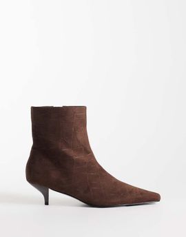 ASOS DESIGN ASOS DESIGN Rosia kitten heel ankle boots in embossed choc croc-Brown