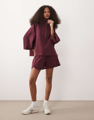 ASOS DESIGN ASOS DESIGN runner shorts in burgundy-Navy