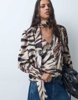 ASOS DESIGN ASOS DESIGN satin scarf detail blouse in animal print-MULTI