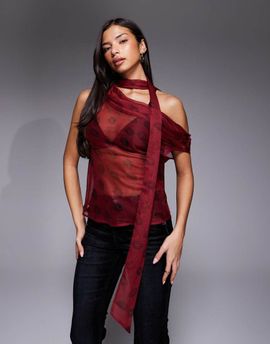 ASOS DESIGN ASOS DESIGN scarf detail chiffon cami in lipstick print-Multi