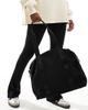 ASOS DESIGN ASOS DESIGN scuba-style fabric carryall weekend bag in black - 2