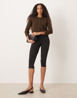 ASOS DESIGN ASOS DESIGN sculpt longline capri in black