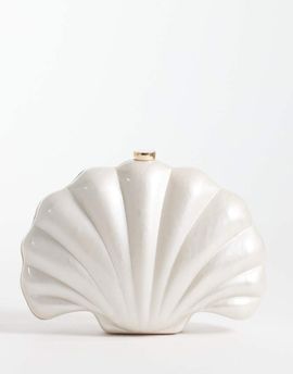 ASOS DESIGN ASOS DESIGN shell shoulder bag in pearl white
