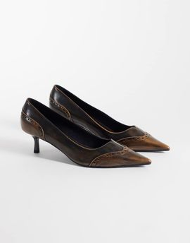 ASOS DESIGN ASOS DESIGN Shirley brogue detailed kitten heeled shoes in brown burnish