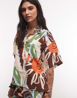 ASOS DESIGN ASOS DESIGN short sleeve beach shirt in tropical abstract - part of a set-Multi