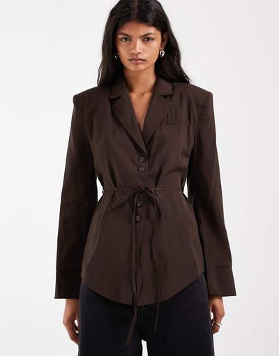 ASOS DESIGN ASOS DESIGN shoulder pad tie waist soft blazer in chocolate-Brown
