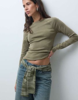 ASOS DESIGN ASOS DESIGN shrunken raglan long sleeve baby tee in washed khaki-Green