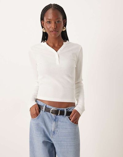 ASOS DESIGN ASOS DESIGN shrunken waffle knit long sleeve henley tee in cream-White