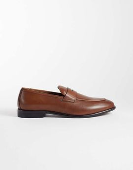 ASOS DESIGN ASOS DESIGN slim penny loafers in tan leather-Brown