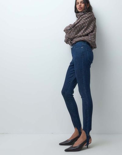 ASOS DESIGN ASOS DESIGN slim straight stirrup jean in mid wash blue