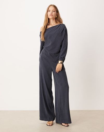 ASOS DESIGN ASOS DESIGN soft clean front wide leg pants in washed ink - part of a set-Navy