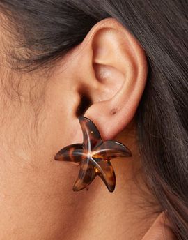 ASOS DESIGN ASOS DESIGN starfish stud earrings in tortoiseshell print-Brown