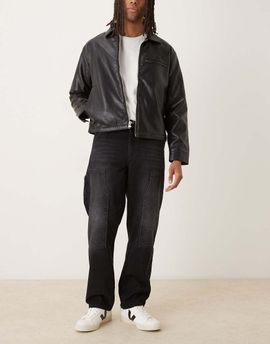 ASOS DESIGN ASOS DESIGN straight leg jeans in black wash with carpenter details