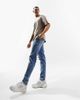 ASOS DESIGN ASOS DESIGN stretch tapered jeans in vintage light wash blue-Blues - 2