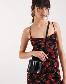 ASOS DESIGN ASOS DESIGN structured vanity cross body bag with adjustable strap in black croc
