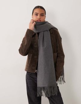 ASOS DESIGN ASOS DESIGN super soft scarf in charcoal gray