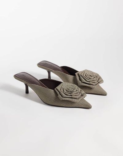 ASOS DESIGN ASOS DESIGN Surprise corsage detail pointed kitten heeled mules in check-Multi