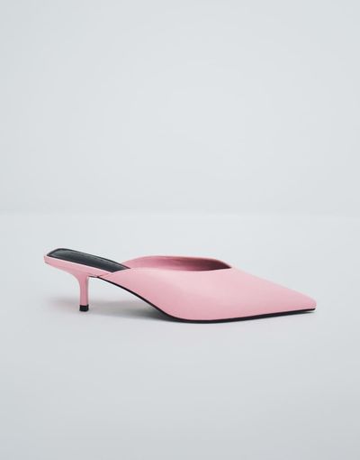 ASOS DESIGN ASOS DESIGN Surprise pointed kitten heeled mules in pink