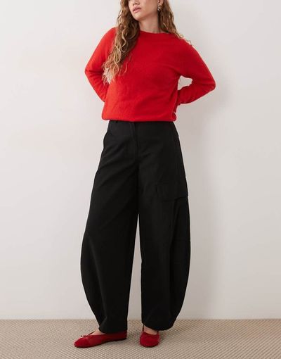 ASOS DESIGN ASOS DESIGN tailored balloon trouser with popper hem in black