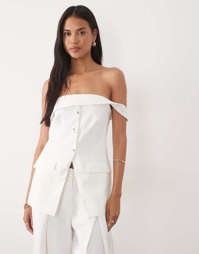 ASOS DESIGN ASOS DESIGN Tailored bandeau button up vest in white