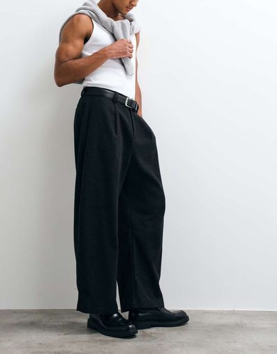ASOS DESIGN ASOS DESIGN tailored barrel leg pants with wool in black herringbone