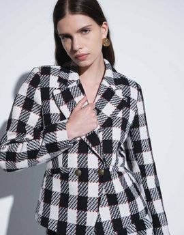 ASOS DESIGN ASOS DESIGN Tailored double breasted boucle blazer with gold button detail in mono check