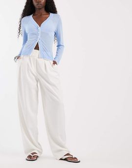 ASOS DESIGN ASOS DESIGN tailored double pleated tapered pants in cream-White
