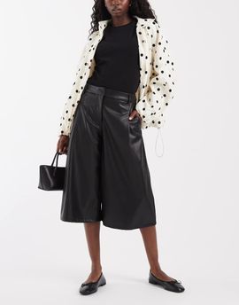 ASOS DESIGN ASOS DESIGN Tailored faux leather high waist culotte pants in black