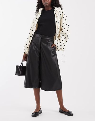 ASOS DESIGN ASOS DESIGN Tailored faux leather high waist culotte pants in black