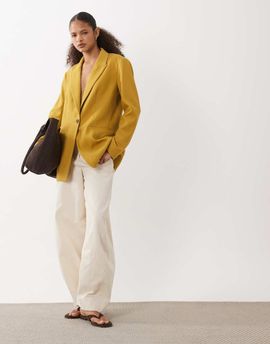 ASOS DESIGN ASOS DESIGN Tailored relaxed blazer in texture in ochre-Brown