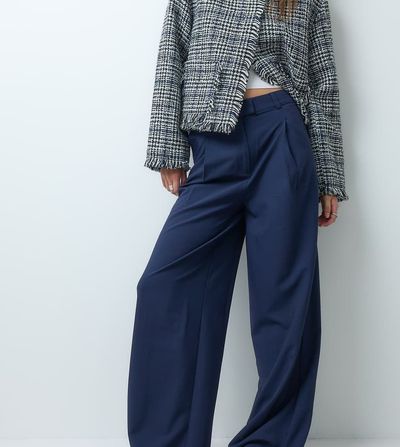 ASOS DESIGN ASOS DESIGN Tall Tailored low rise mensy pants in navy
