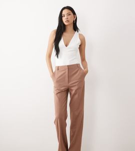 ASOS DESIGN ASOS DESIGN Tall tailored slim straight leg pants in mocha
