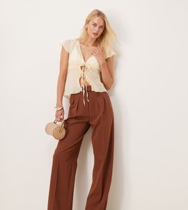 ASOS DESIGN ASOS DESIGN Tall tailored wide leg pants with pleat detail in dark caramel-Brown